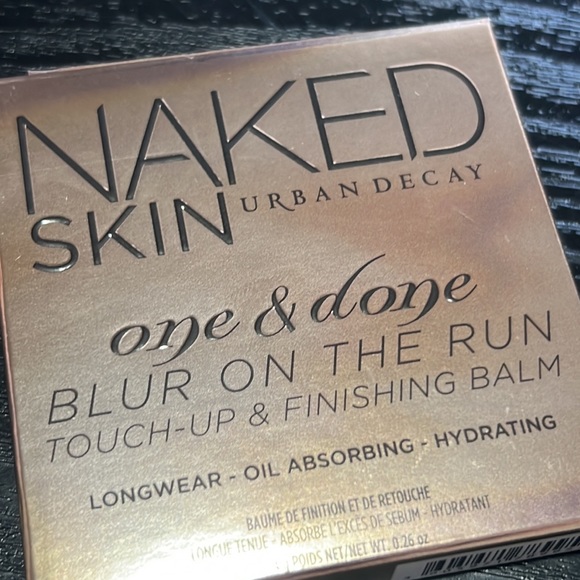 🌙💕Urban Decay Medium Deep Blur On The Run Balm - Picture 7 of 8